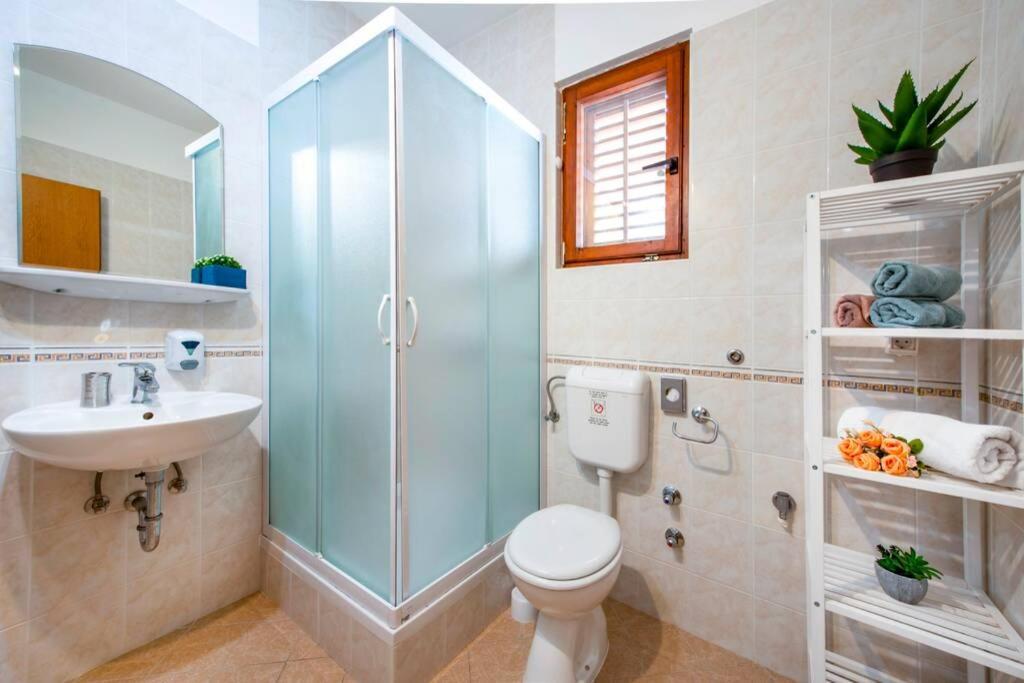 Vila Vergatum-Privacy,Gym,Billiards,Table Tennis Donji Brgat 外观 照片