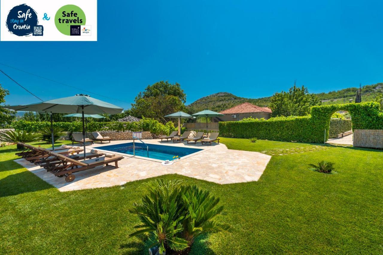Vila Vergatum-Privacy,Gym,Billiards,Table Tennis Donji Brgat 外观 照片